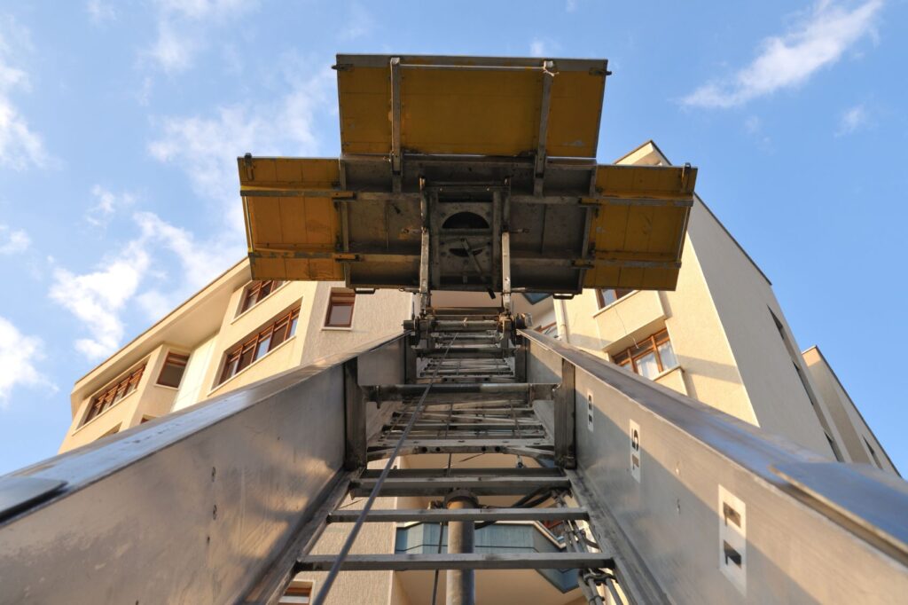 Servicio de elevador para mudanzas